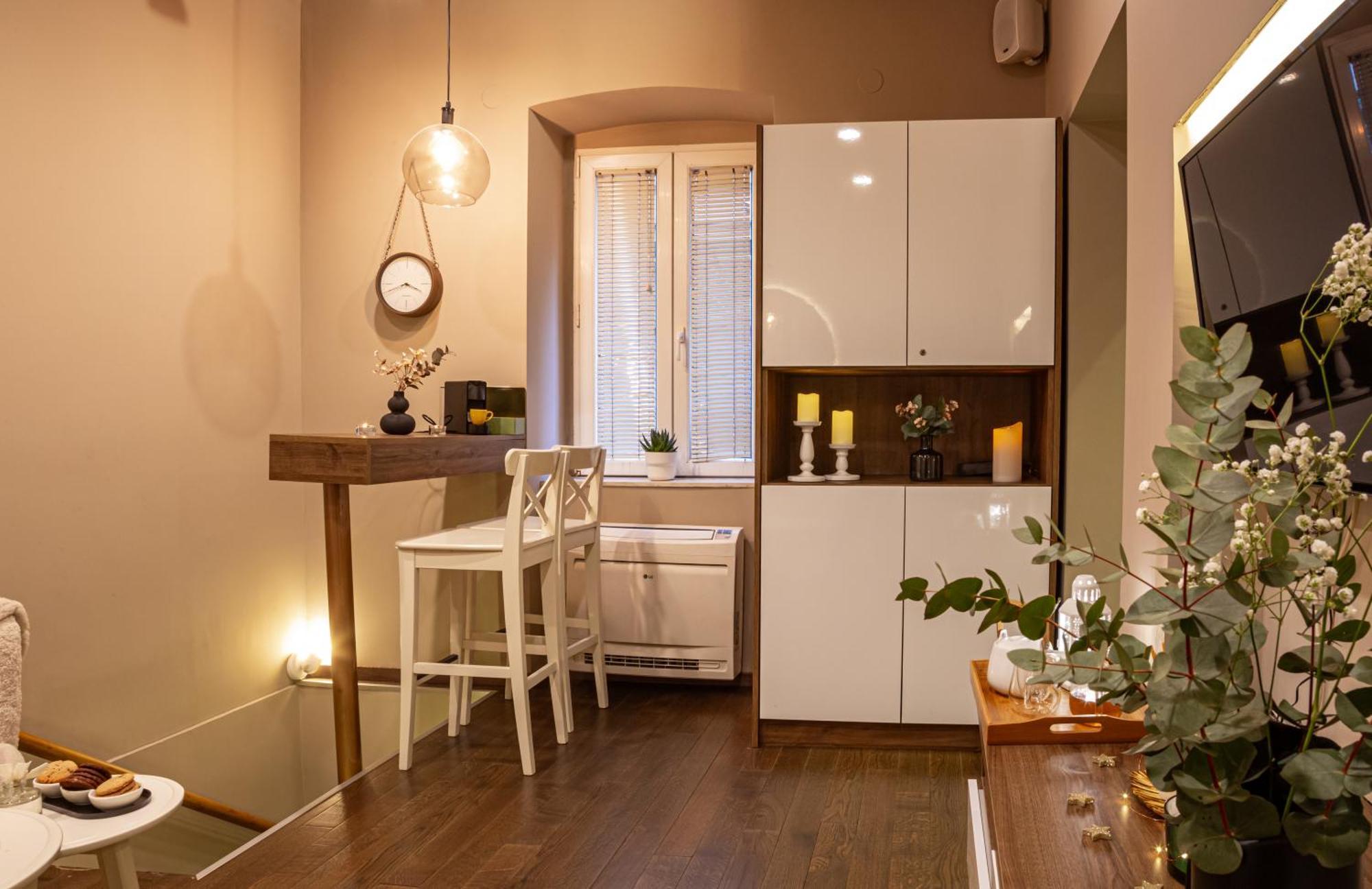Venus Apartment With Jacuzzi And Sauna - City Center Belgrado Esterno foto
