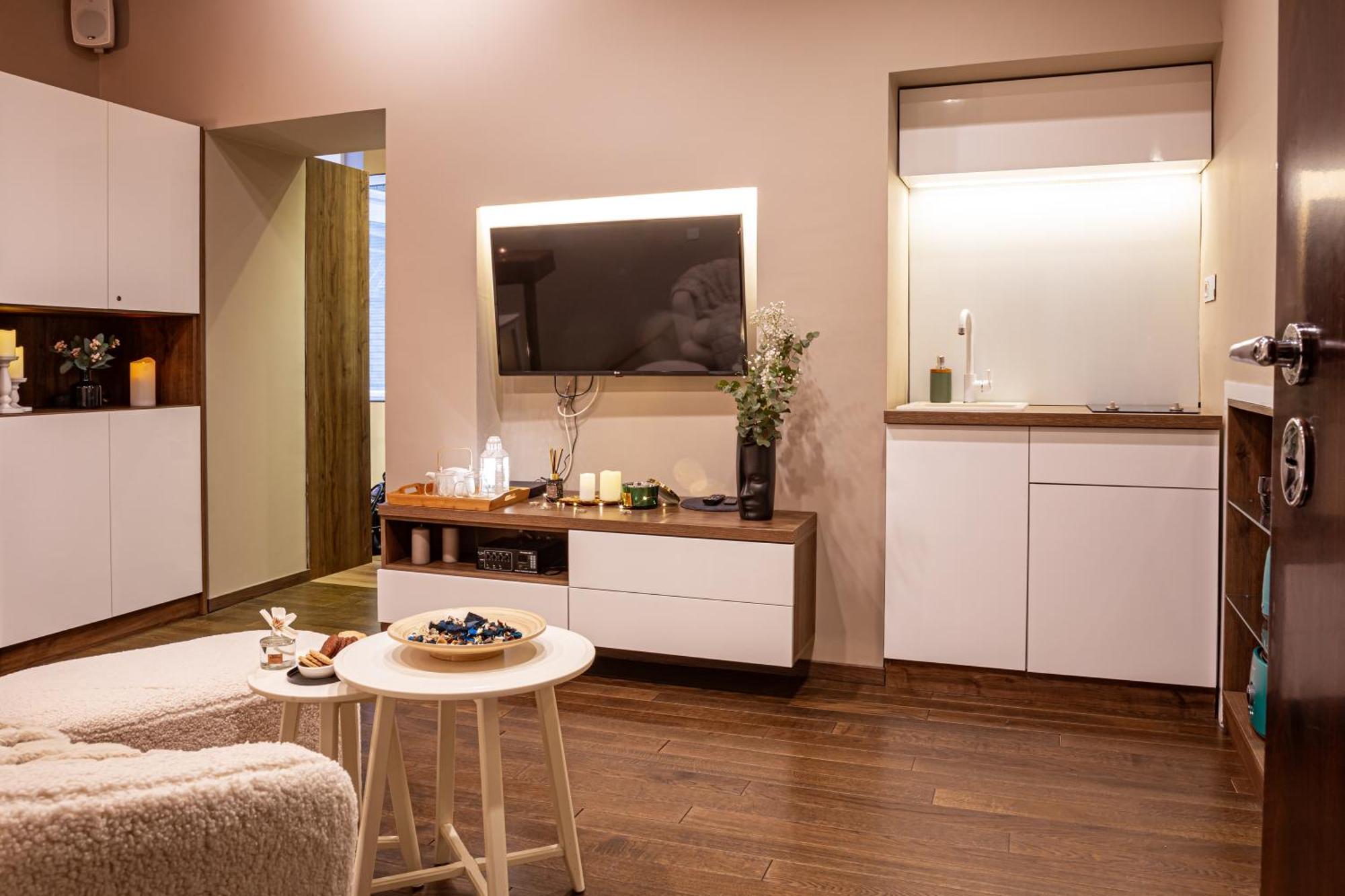Venus Apartment With Jacuzzi And Sauna - City Center Belgrado Esterno foto