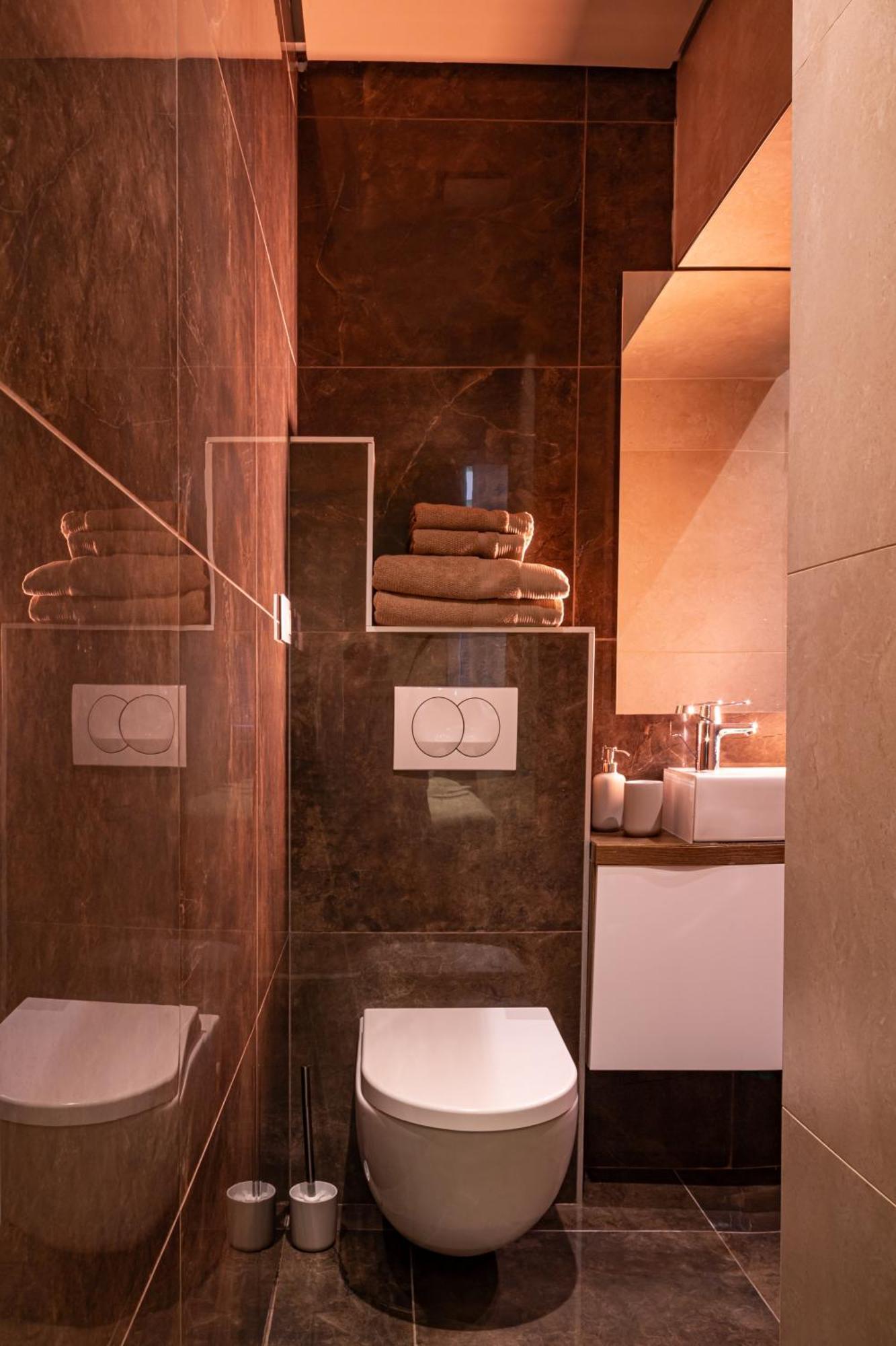 Venus Apartment With Jacuzzi And Sauna - City Center Belgrado Esterno foto