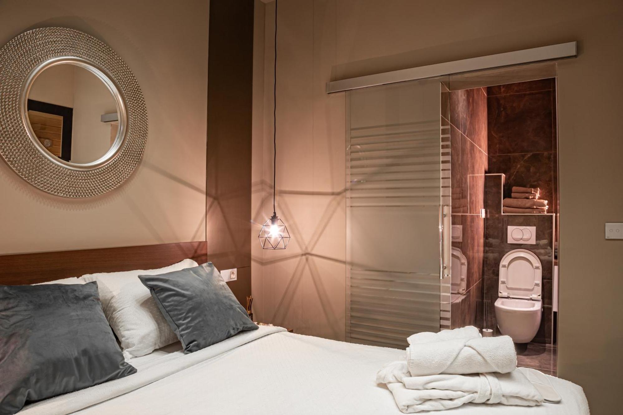 Venus Apartment With Jacuzzi And Sauna - City Center Belgrado Esterno foto
