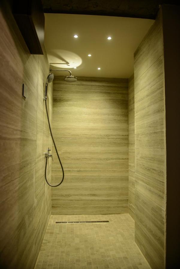 Venus Apartment With Jacuzzi And Sauna - City Center Belgrado Esterno foto